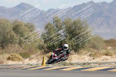 media/Oct-13-2025-Moto Forza (Mon) [[a66d839500]]/2-A Group/Session 4 Turn 7/